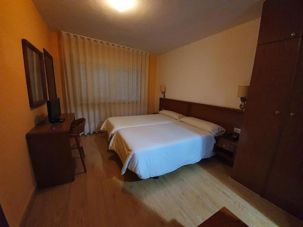 Hotel Maycar A Coruña Buitenkant foto