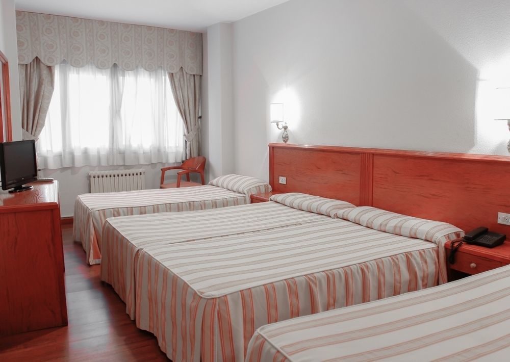Hotel Maycar A Coruña Buitenkant foto